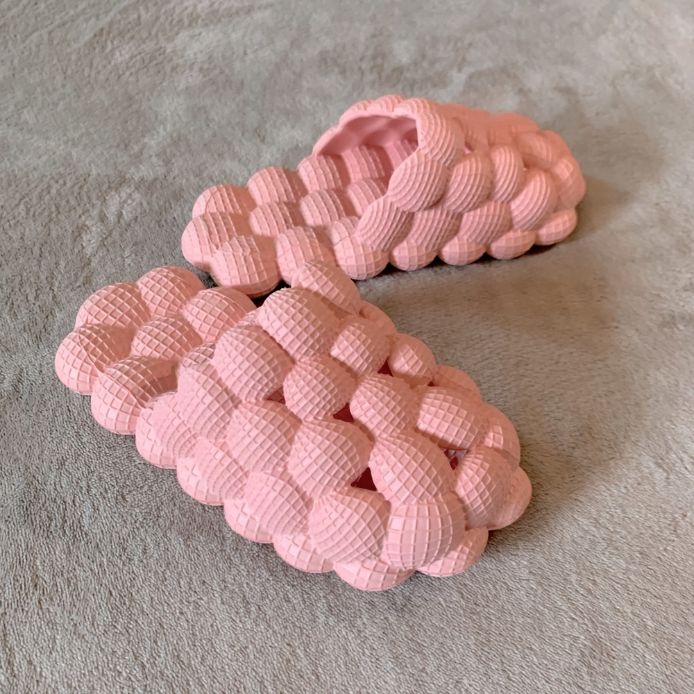 Kid’s pink bubble slides